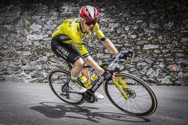 La Vuelta 2025🇪🇸 GC🔴:

⭐️⭐️⭐️⭐️ Vingegaard
⭐️⭐️⭐️Almeida, Ayuso, Gall, Hindley, Tiberi
⭐️⭐️ Pellizzari, Jorgenson, Landa, Bernal, Pidcock, O’Connor
⭐️ H.M. Tejada, Dunbar, Ciccone, Fortunato, Buitrago, Riccittello, Cristian R.

#LaVuelta25 #lavuelta2025 #LAVUELTA