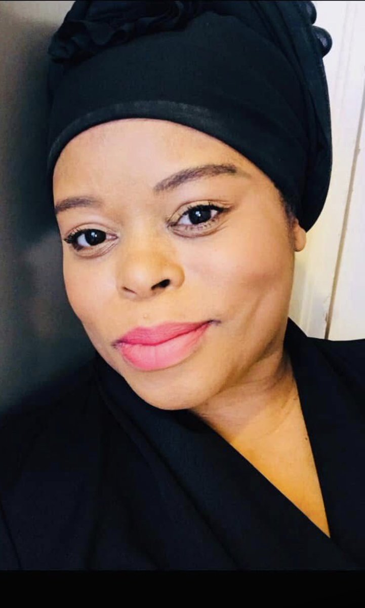 Illico_media's tweet image. Née le 06 Août 1974, #Youyou @MuntuMosi est décédée ce 19 Août à l&apos;âge de 51 ans après un long combat contre le cancer. 

Amoureuse de son pays et accompagnant la lutte de l&apos;UDPS pour faire partir l&apos;ancien président @josephkabila01, qui brillait d&apos;une très mauvaise gestion du…