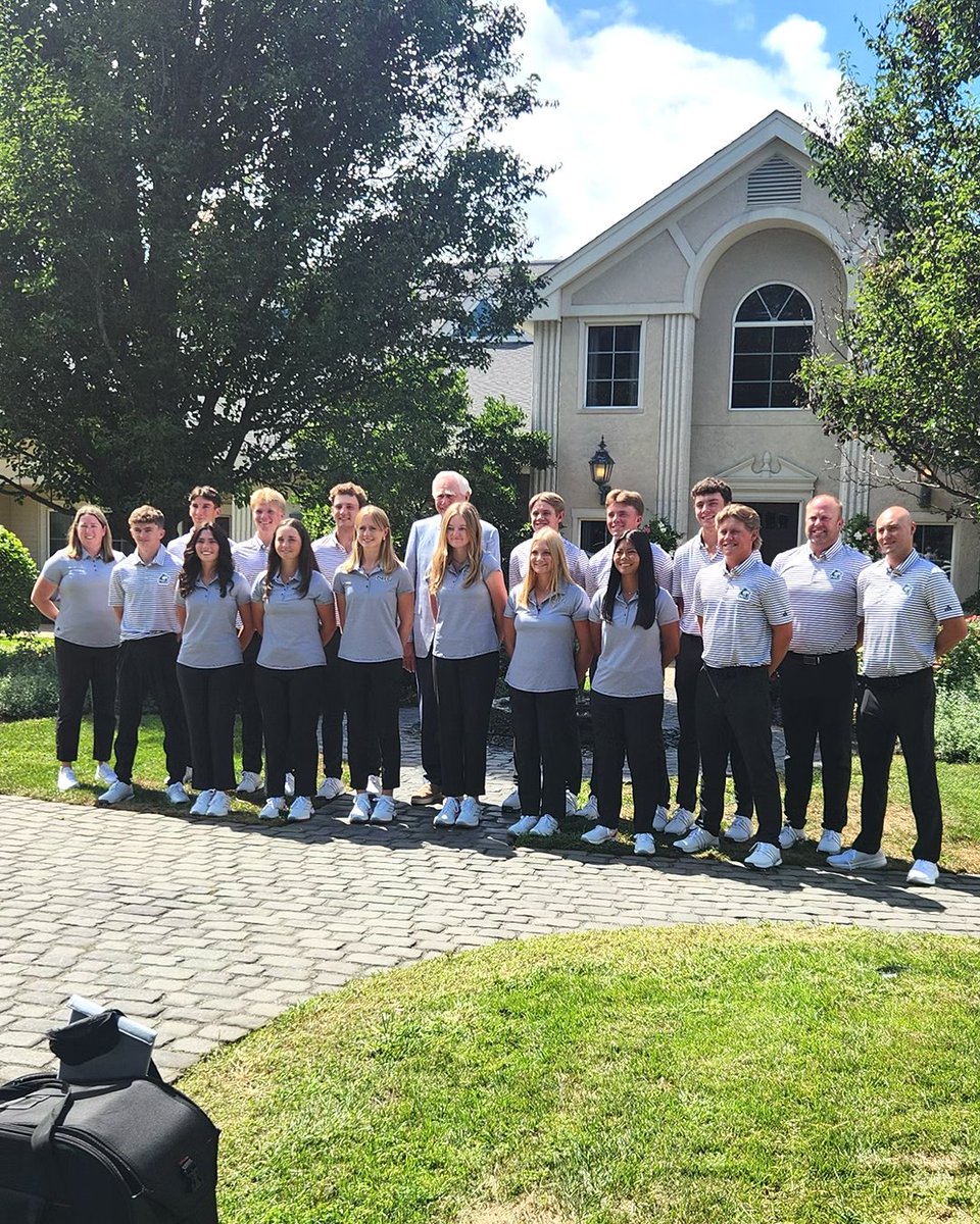 Picture perfect day at Rich Harvest Farms (Home of the Huskies) as our men's and women's team start preparing for the season 

<a href="/RHFTournaments/">Rich Harvest Farms</a> 

#GoHuskies