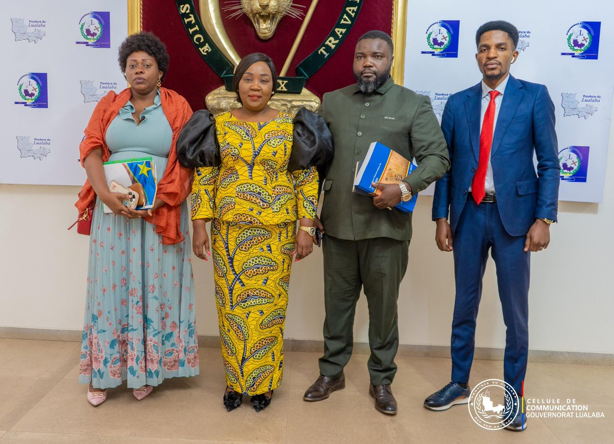 Kamusaky Jossard Hian Djung (@kamusakyjossar1) on Twitter photo #INS
la Directrice générale de l’INS madame Elysée Chovu Alima <a href="/ElyseeChovu/">Elysée Chovu</a> séjourne au Lualaba pour le lancement de la 3ᵉ enquête démographique. Elle a été reçue par le Vice-gouverneur de la province.
<a href="/FifiMasukaSaini/">Fifi Masuka</a> <a href="/fatshi13/">Félix A. Tshisekedi</a> <a href="/BandendeF/">Parfait Bandende</a> <a href="/Bibishe6/">Bibishe Pascaline N</a> #INS
la Directrice générale de l’INS madame Elysée Chovu Alima <a href="/ElyseeChovu/">Elysée Chovu</a> séjourne au Lualaba pour le lancement de la 3ᵉ enquête démographique. Elle a été reçue par le Vice-gouverneur de la province.
<a href="/FifiMasukaSaini/">Fifi Masuka</a> <a href="/fatshi13/">Félix A. Tshisekedi</a> <a href="/BandendeF/">Parfait Bandende</a> <a href="/Bibishe6/">Bibishe Pascaline N</a>
