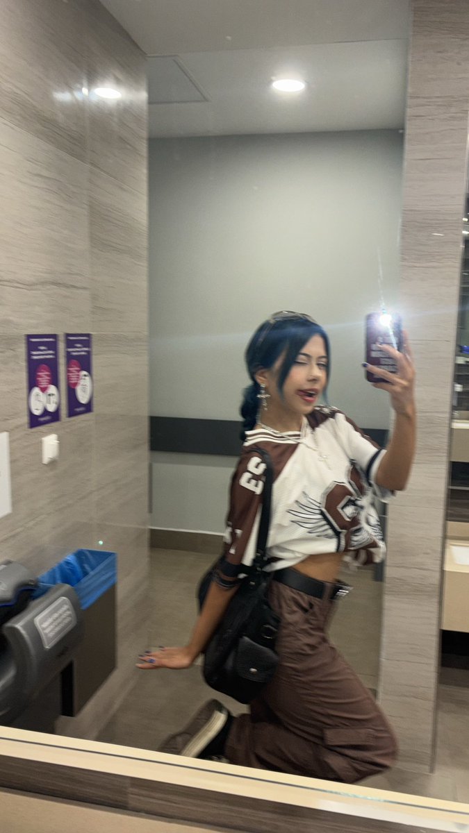 Dervişe sormuşlar neden bu kadar çok Allah diyorsun?
Derviş de demiş Allah Allah hiç farkında değilim.