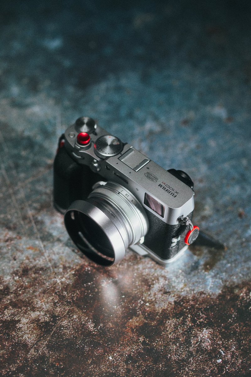 _marktiu's tweet image. Took me 10 years to come back and get back into the @FujifilmX_US system. I really loved my X-T10 back in 2015.

Hello Fuji X100VI 👋 📸