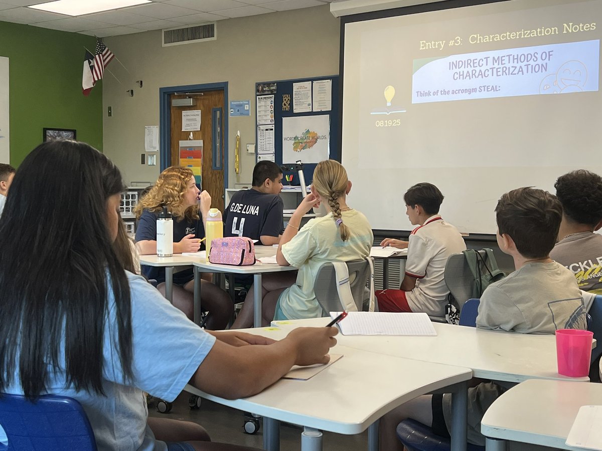 ahjsacadean's tweet photo. So many cool things happening at @TheJuniorSchool Love to see young minds at work! #best_school_in_texas https://t.co/JowqqR66LH