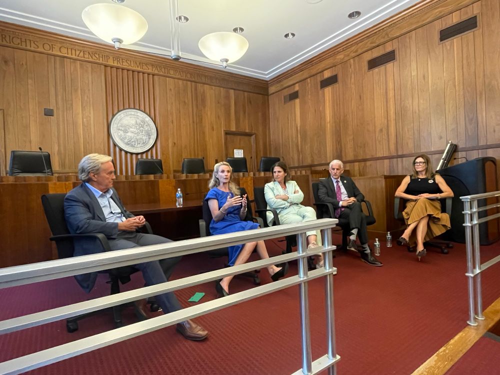 The Tech Oversight Project (@tech_oversight) on Twitter photo Today <a href="/sachalouise/">Sacha Haworth</a> intro’d a powerful panel featuring <a href="/JenSiebelNewsom/">Jennifer Siebel Newsom</a>, <a href="/BauerKahan/">Assemblymember Rebecca Bauer-Kahan</a> & <a href="/RepLowenthal/">Rep. Alan Lowenthal</a> for a Can’t Look Away talkback event we were proud to co-host w/<a href="/CommonSense/">Common Sense Media</a> in Sacramento to highlight CA’s leadership on kids online safety & holding Big Tech accountable. Today <a href="/sachalouise/">Sacha Haworth</a> intro’d a powerful panel featuring <a href="/JenSiebelNewsom/">Jennifer Siebel Newsom</a>, <a href="/BauerKahan/">Assemblymember Rebecca Bauer-Kahan</a> & <a href="/RepLowenthal/">Rep. Alan Lowenthal</a> for a Can’t Look Away talkback event we were proud to co-host w/<a href="/CommonSense/">Common Sense Media</a> in Sacramento to highlight CA’s leadership on kids online safety & holding Big Tech accountable.