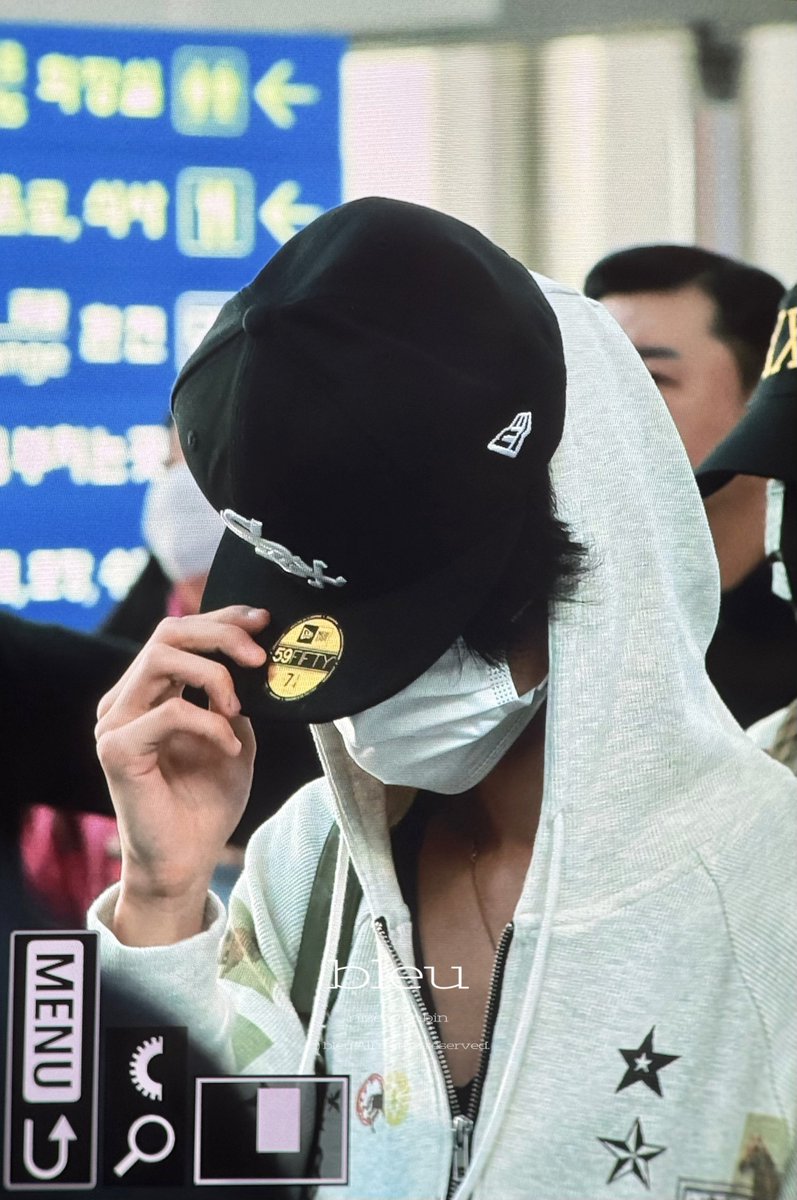 bleu0302_'s tweet photo. 250821 ICN #원빈 #WONBIN #RIIZE https://t.co/8bBzIrKbra