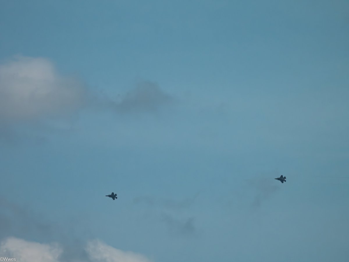 🇳🇱 wesleyb1989 📸 (@wesleyb1989) on Twitter photo 20-8: Spotted 3x #F35 befor and after #Flyby #SAIL #amsterdam #volkel #eindhoven 🫠1/4 @ end #video <a href="/Kon_Luchtmacht/">Koninklijke Luchtmacht</a>
(#NLspot #Planespotting #Nikon #P950 #P1000 #Aviation #Avgeek #ADSB) 20-8: Spotted 3x #F35 befor and after #Flyby #SAIL #amsterdam #volkel #eindhoven 🫠1/4 @ end #video <a href="/Kon_Luchtmacht/">Koninklijke Luchtmacht</a>
(#NLspot #Planespotting #Nikon #P950 #P1000 #Aviation #Avgeek #ADSB)