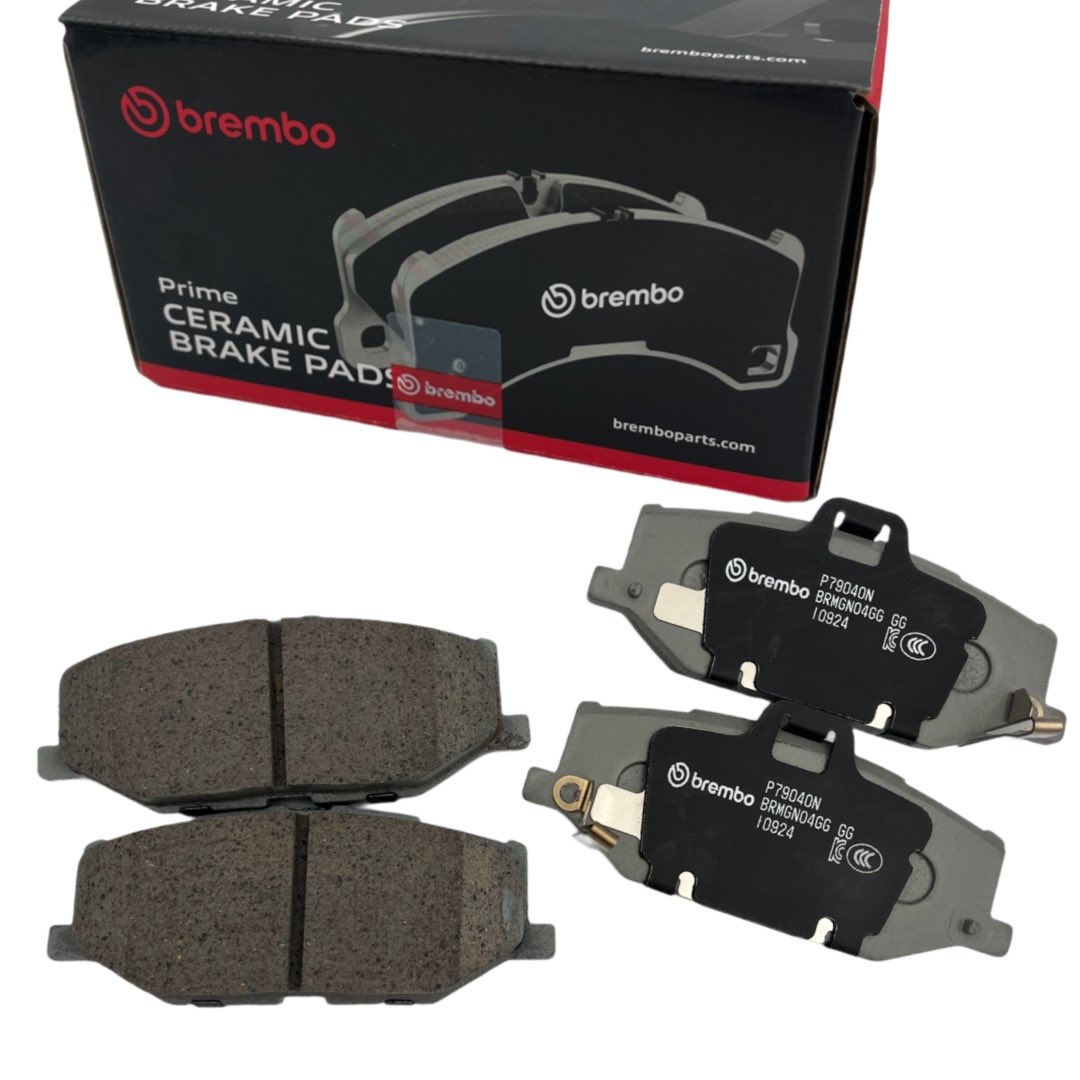ブレンボ入荷いたしました🫶✨

 #brembo  #ブレーキパッド  #ジムニー  #ランクル  #ハイエース  #国産車