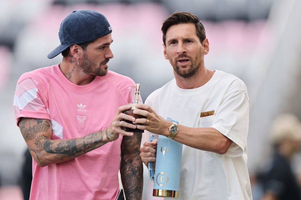 omarzeron's tweet photo. Messi ni a la banca vs @TigresOficial https://t.co/q27pOvIiZm
