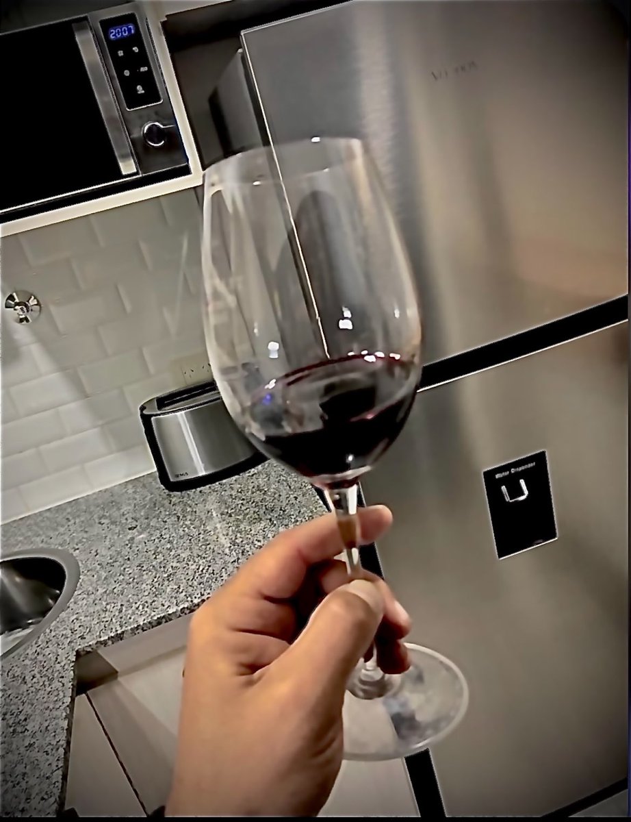 Ya se puede? Mientras cocino… 
Salute 🍷