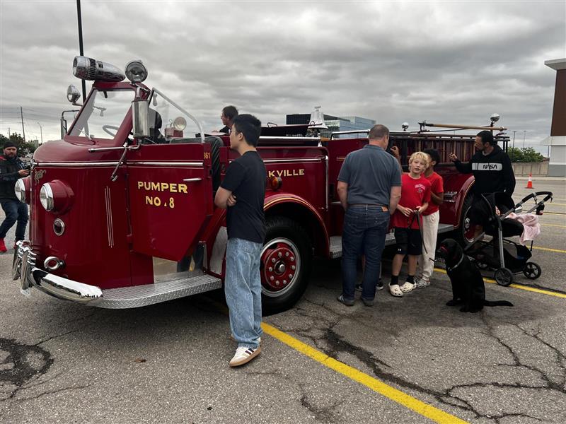 Oakville Fire Dept tweet media