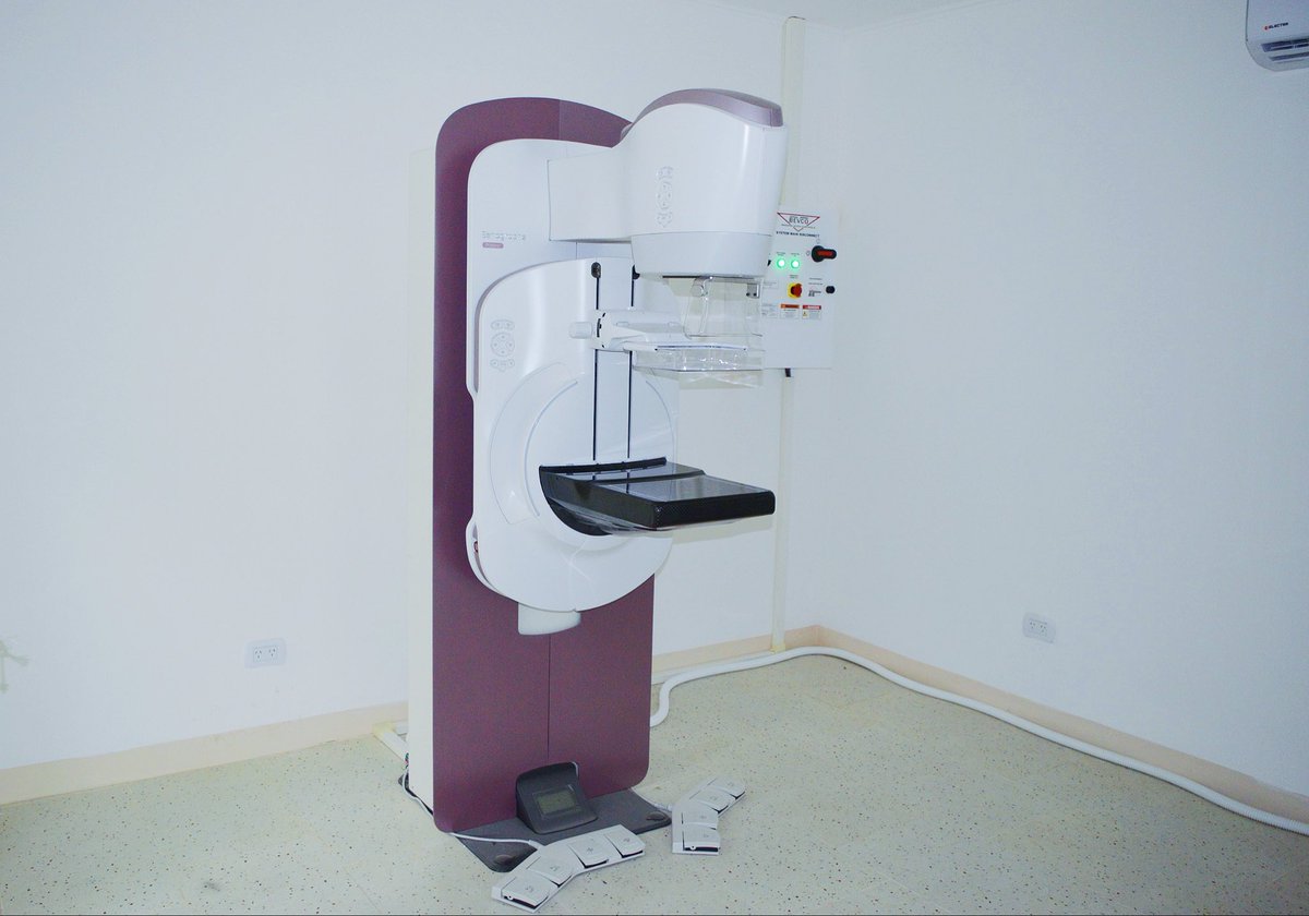 En el Hospital Nuestra Señora del Carmen de #CarmenDeAreco se remodeló el Servicio de Diagnóstico por Imágenes y se incorporó un nuevo mamógrafo y equipo de rayos, equipos fundamentales para diagnósticos precisos y eficientes ✅.
