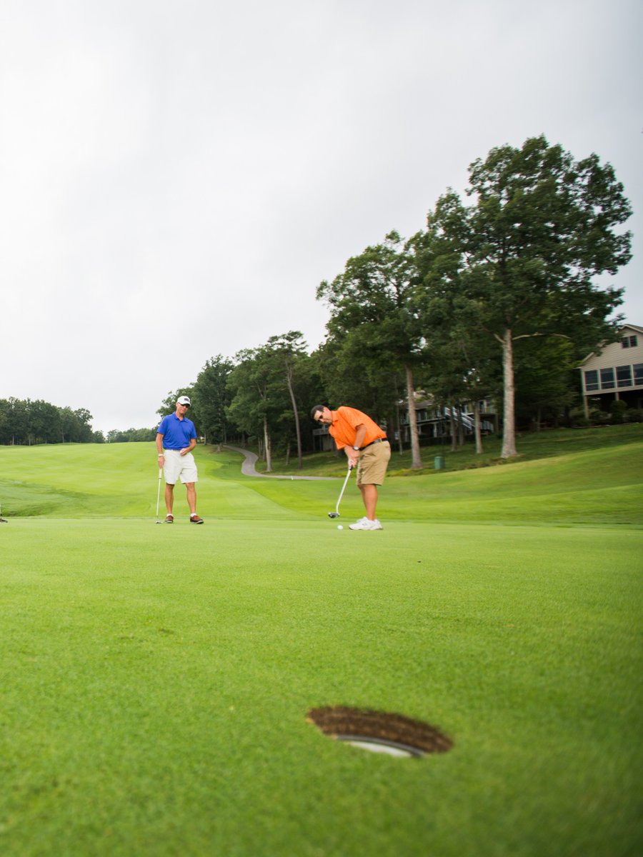 Take a daytrip to Crossville, TN: shop, dine, golf, and more!

📍Grinder House Coffee Shop
📍Heatherhurst Brae Golf Course