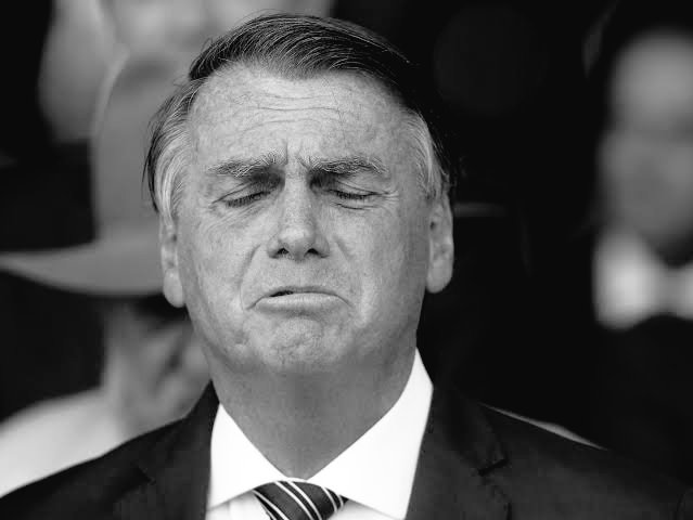 BOMBA ATÔMICA

PF descobre que o PRESIDIÁRIO BOLSONARO tentou FUGIR para os braços do MILEI na ARGENTINA.

Tá na hora do STF ENJAULAR o INELEGÍVEL na PAPUDA! 

Chega de mamata!