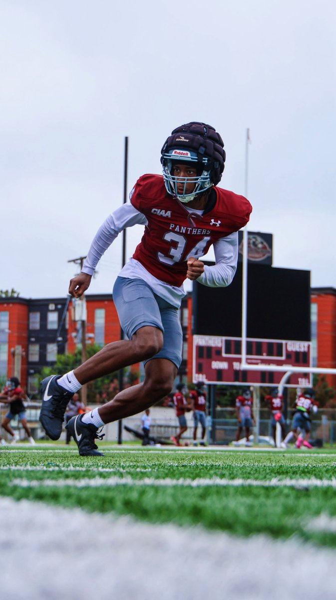 KalebLott11's tweet image. Trusting my process and enjoying what God has given me! #technique
 #vuu_fb #Panthers #smooth #CollegeLife #football #DB