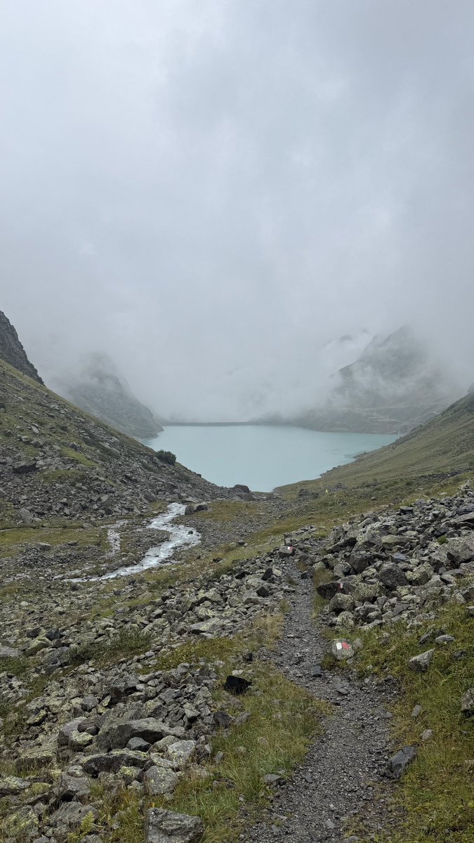 lnnrtnm's tweet photo. today i hiked 15km into the fog 🌧️ https://t.co/Afi6pMshsB