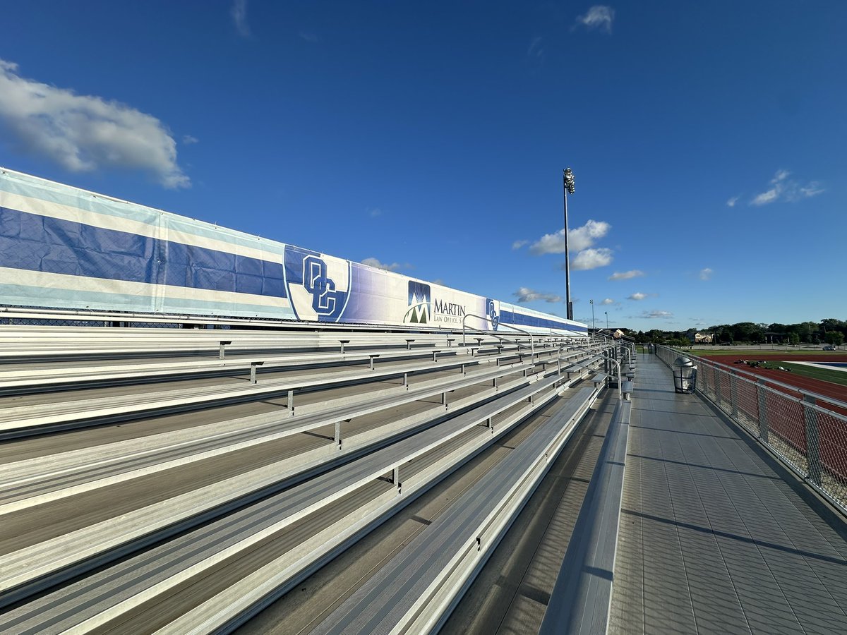 Athletics_OCHS's tweet photo. Big thank you to Oak Creek Youth Football President Adam Martin for helping the athletic department get all the windscreens up at the stadium today!   Ready to roll for our home opener this Friday! https://t.co/Zl06Hh5afq