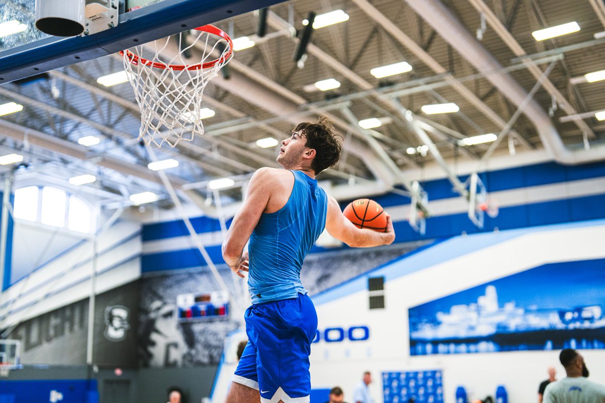 Back like we never left 💪🏀

#GoJays