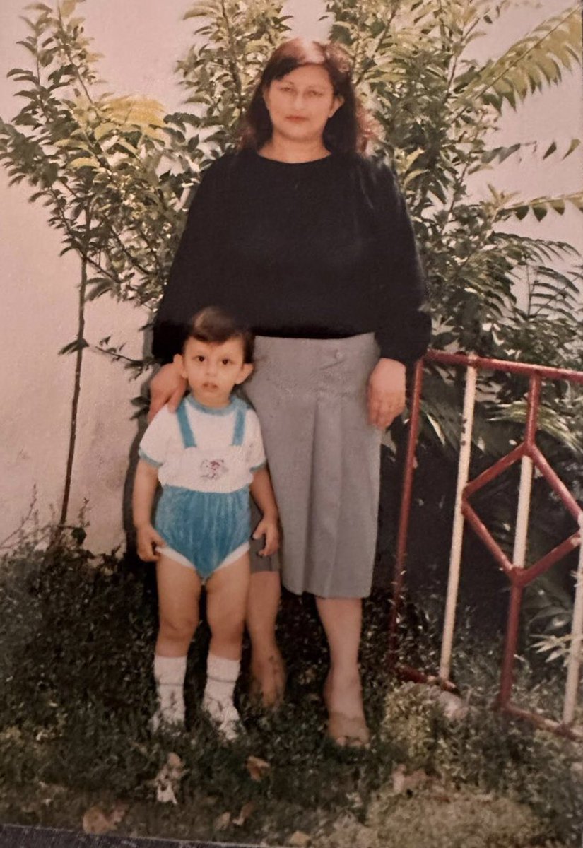 SiyahPaltoluAdam (@syhpaltoluadam) on Twitter photo Canım annemi vefatının 26. Yıl dönümünde sevgi, özlem ve rahmetle anıyorum.
<a href="/sedat_peker/">Sedat Peker</a>
#SedatPeker Canım annemi vefatının 26. Yıl dönümünde sevgi, özlem ve rahmetle anıyorum.
<a href="/sedat_peker/">Sedat Peker</a>
#SedatPeker