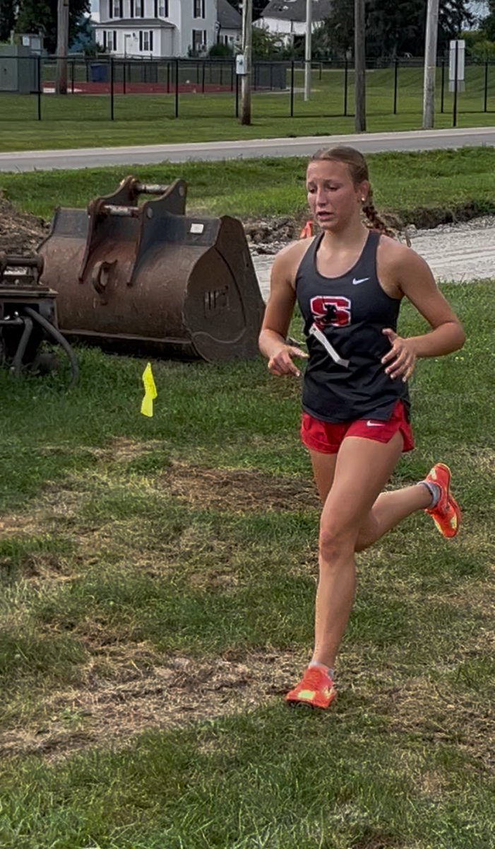 LadyGeneralsXC's tweet photo. Buckeye Lake Invitational Champs. Eva Jones 1st, Dee Riley 2nd, Sheriden Glanemann 3rd, Adriana Pack 4th, Addie Dennis 6th &amp; Ella Connors 8th. 1st 5K Saturday at Pickerington North. https://t.co/4mNvs4CfCE