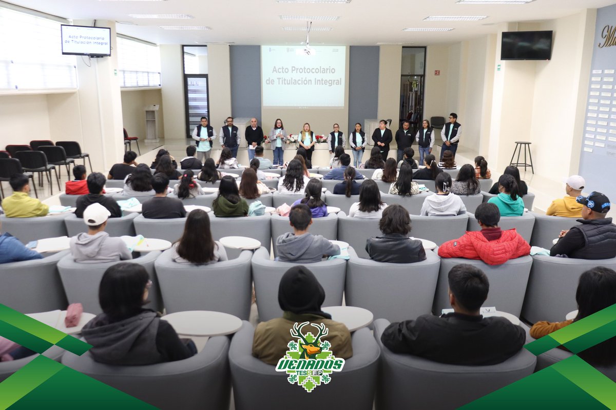 TESSFP_Edomex's tweet image. ¡Bienvenidos, nuevos estudiantes de Ingeniería Química! 🧪✨

Hoy nuestro Director General, la Dra. Nayeli Torres y docentes dieron la bienvenida oficial, con una sesión informativa sobre servicios, trámites y apoyos que impulsarán su formación. 🙌

#OrgulloTESSFP #Bienvenida2025