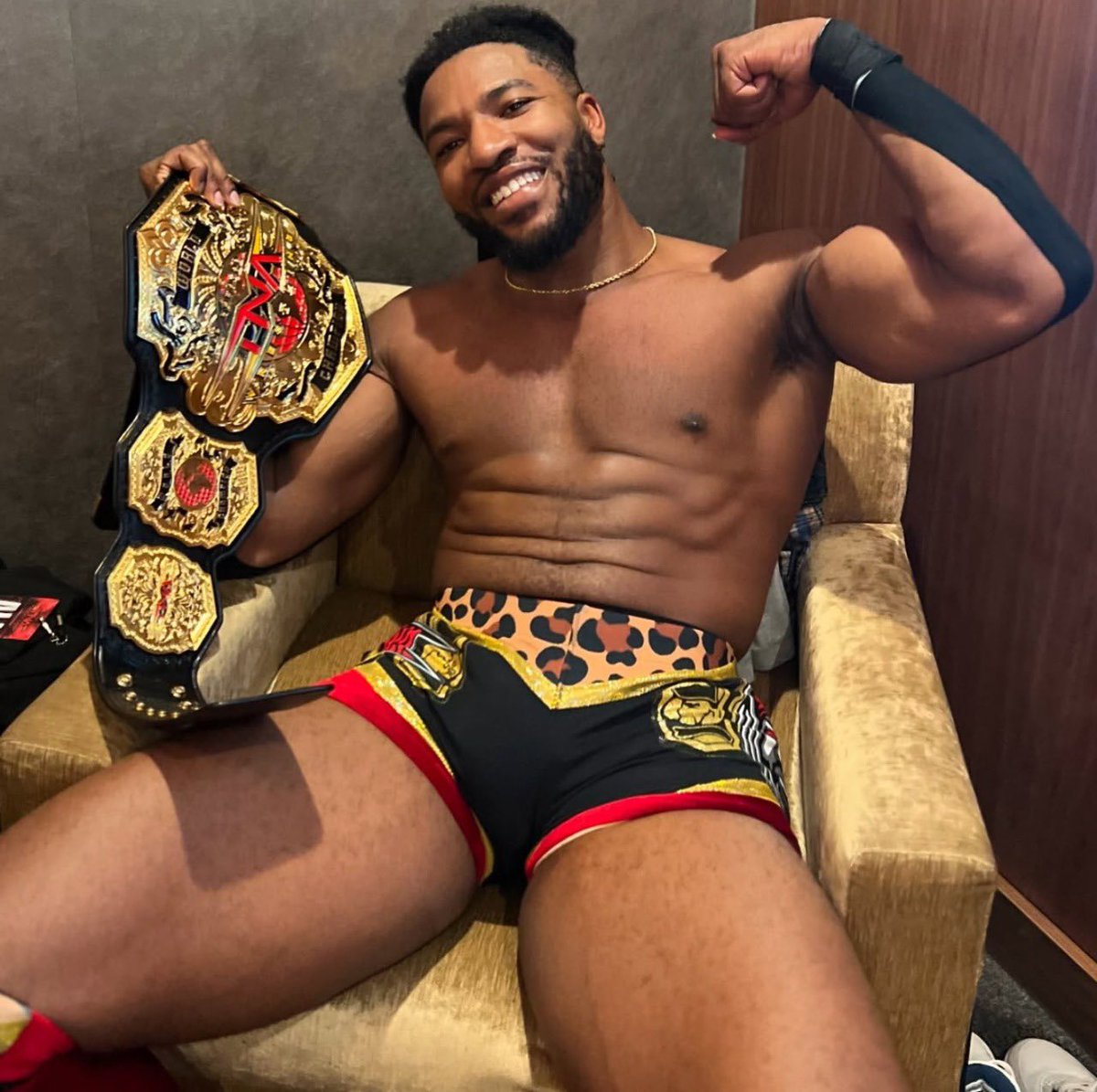 BetOnTrick's tweet photo. 𝐂𝐇𝐀𝐌𝐏 life! https://t.co/uKBw6GAu8z