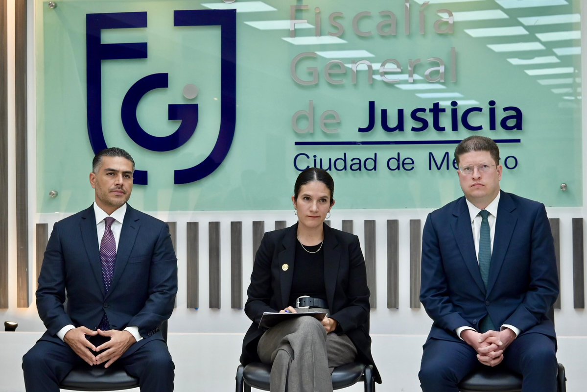 Pablo Vázquez Camacho (@pablovazc) on Twitter photo Resultado de labores de investigación y de los trabajos de colaboración interinstitucional, la <a href="/SSC_CDMX/">SSC CDMX</a>, <a href="/FiscaliaCDMX/">Fiscalía CDMX</a>, <a href="/SSPCMexico/">Secretaría de Seguridad y Protección Ciudadana</a>, <a href="/Defensamx1/">@Defensamx</a>, <a href="/SEMAR_mx/">SEMAR México</a> y <a href="/FGRMexico/">FGR México</a>, en #Edomex detuvieron a 13 personas vinculadas al homicidio de Ximena y José, colaboradores del <a href="/GobCDMX/">Gobierno de la Ciudad de México</a>. Resultado de labores de investigación y de los trabajos de colaboración interinstitucional, la <a href="/SSC_CDMX/">SSC CDMX</a>, <a href="/FiscaliaCDMX/">Fiscalía CDMX</a>, <a href="/SSPCMexico/">Secretaría de Seguridad y Protección Ciudadana</a>, <a href="/Defensamx1/">@Defensamx</a>, <a href="/SEMAR_mx/">SEMAR México</a> y <a href="/FGRMexico/">FGR México</a>, en #Edomex detuvieron a 13 personas vinculadas al homicidio de Ximena y José, colaboradores del <a href="/GobCDMX/">Gobierno de la Ciudad de México</a>.