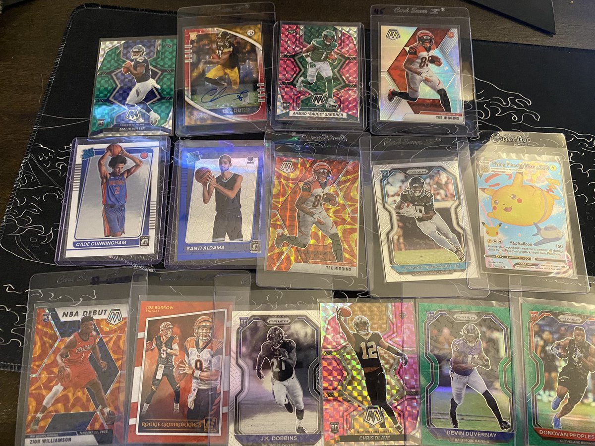 LarreyLegend's tweet photo. $110 shipped for a little bit of everything (pls retweet) https://t.co/m4laEDwOCw