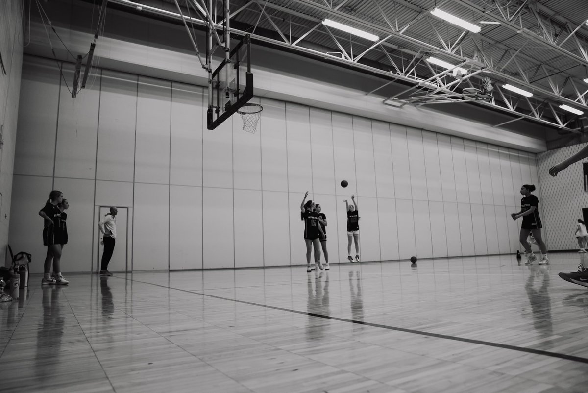 MnMetroStars's tweet photo. Practice vibes, missin them 

#metrostarsfamily x #3SSBGirls https://t.co/zaYaCtTxnv