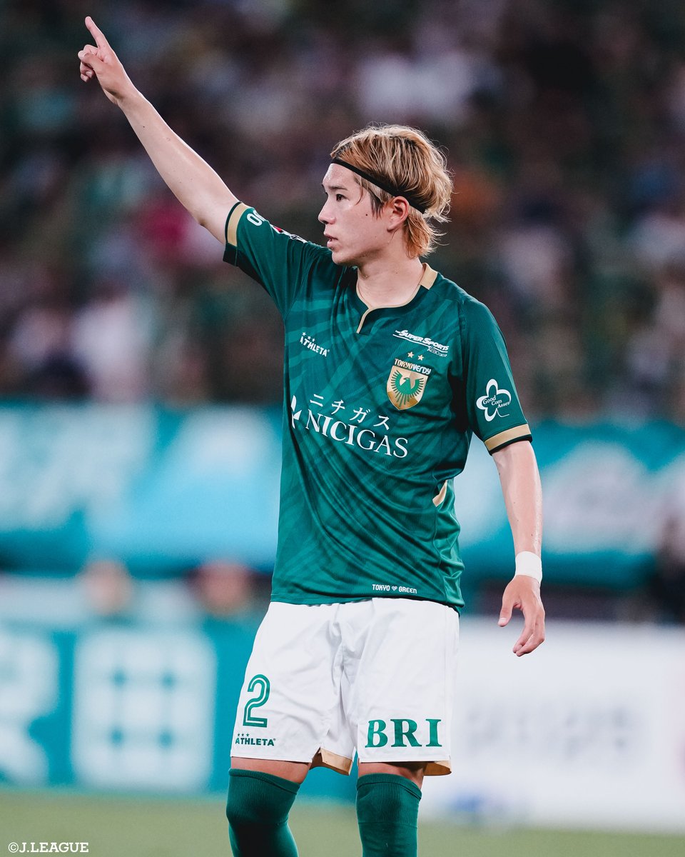 J_League's tweet photo. 🎂 HAPPY BIRTHDAY 🎂

本日8月21日は
東京ヴェルディ
深澤大輝 選手の27歳の誕生日です👏

深澤選手、
おめでとうございます🎊

@TokyoVerdySTAFF https://t.co/FZYvGkNQ3Q