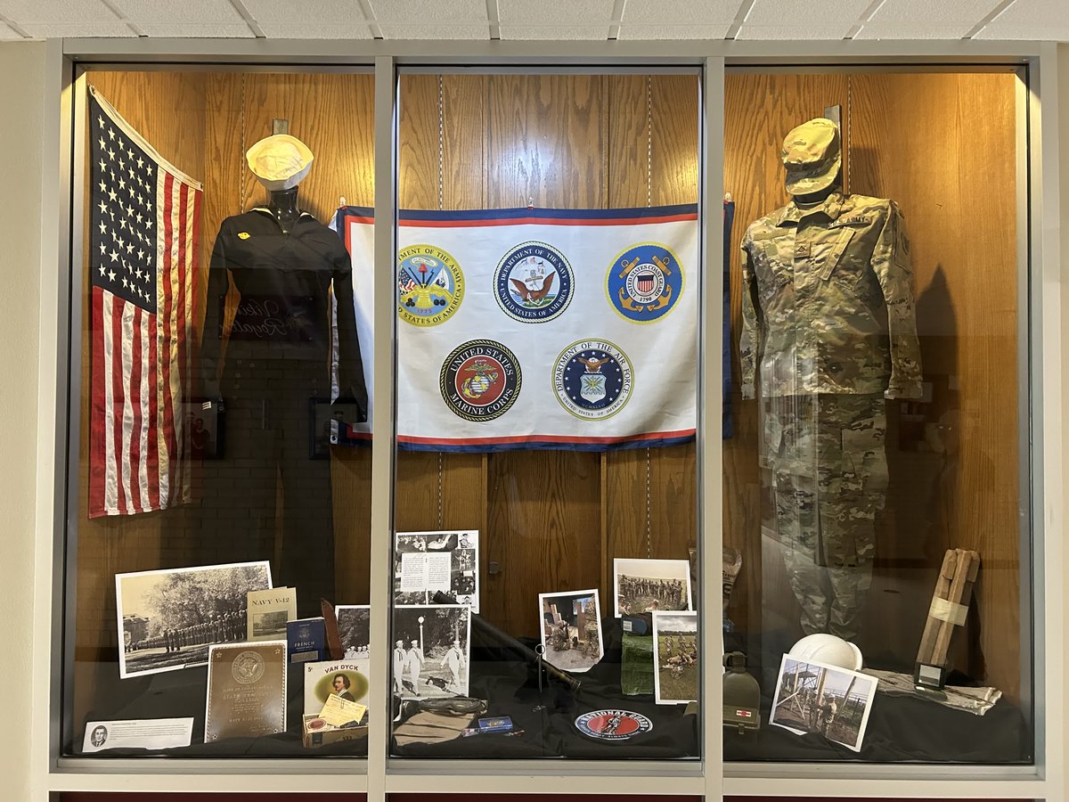 ✨ A new display in the VCSU Memorial Student Center pays tribute to our veterans and active duty service members. ✨

Did you know? The Student Center was named "Memorial" to recognize and honor those who have served. 

#VCSU #veterans #service #military #memorial #StudentCenter