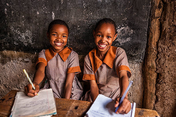 helpfororphans1's tweet image. This is Maria and  Tanya. Like thousands of orphans in Nairobi, their future was uncertain. Hope arrived with a safe bed, a warm meal and a chance to go to school. Any donation can rewrite a child&apos;s story. 
#HopeForChildren #DonateToEducate #HopeForChildren #DonateToEducate