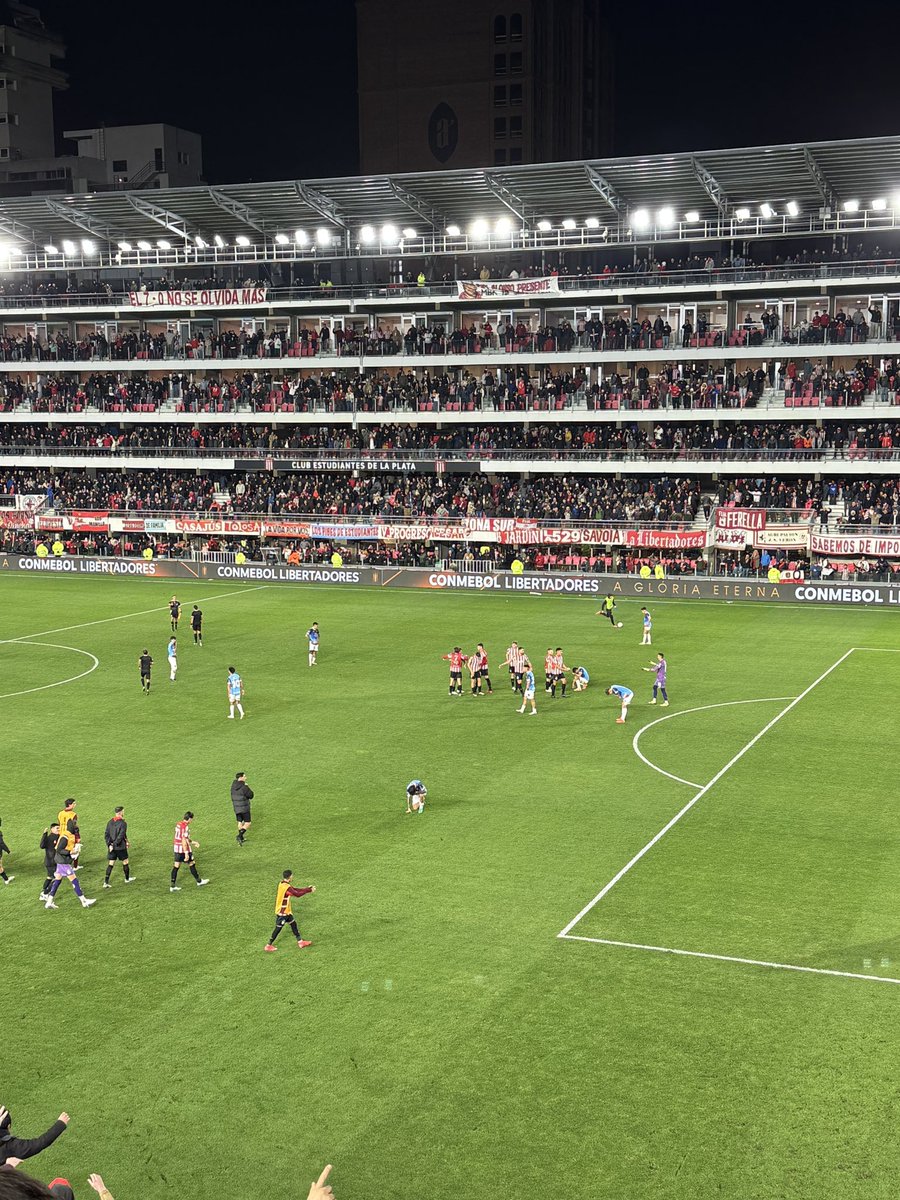 ¿¿HOLA?? 📞☎️📞☎️📞 ES DE LA PIZZERÍA??? 🔴🔴 PEDÍ UNA PIZZA 🍕🍕🍕🍕 DEL TAMAÑO DE BERRO PORTEÑO🛵📦🛵📦🛵📦 Y ME DIERON SOLO UNA ACEITUNA JAJAJAJAJAJAJAJAAJAJAJAJAJAJAJAJA😱😱😱😱