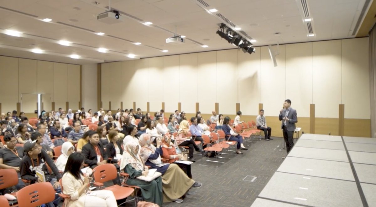 iClick_Media's tweet image. Looking for a website that’s both creative and user-friendly? 🚀 iClick Media builds sites that look great and perform even better.

👉 hubs.ly/Q03Dwjzn0

#WebDesignSG #UXDesign #CreativeWebsites #DigitalMarketing #iClickMedia