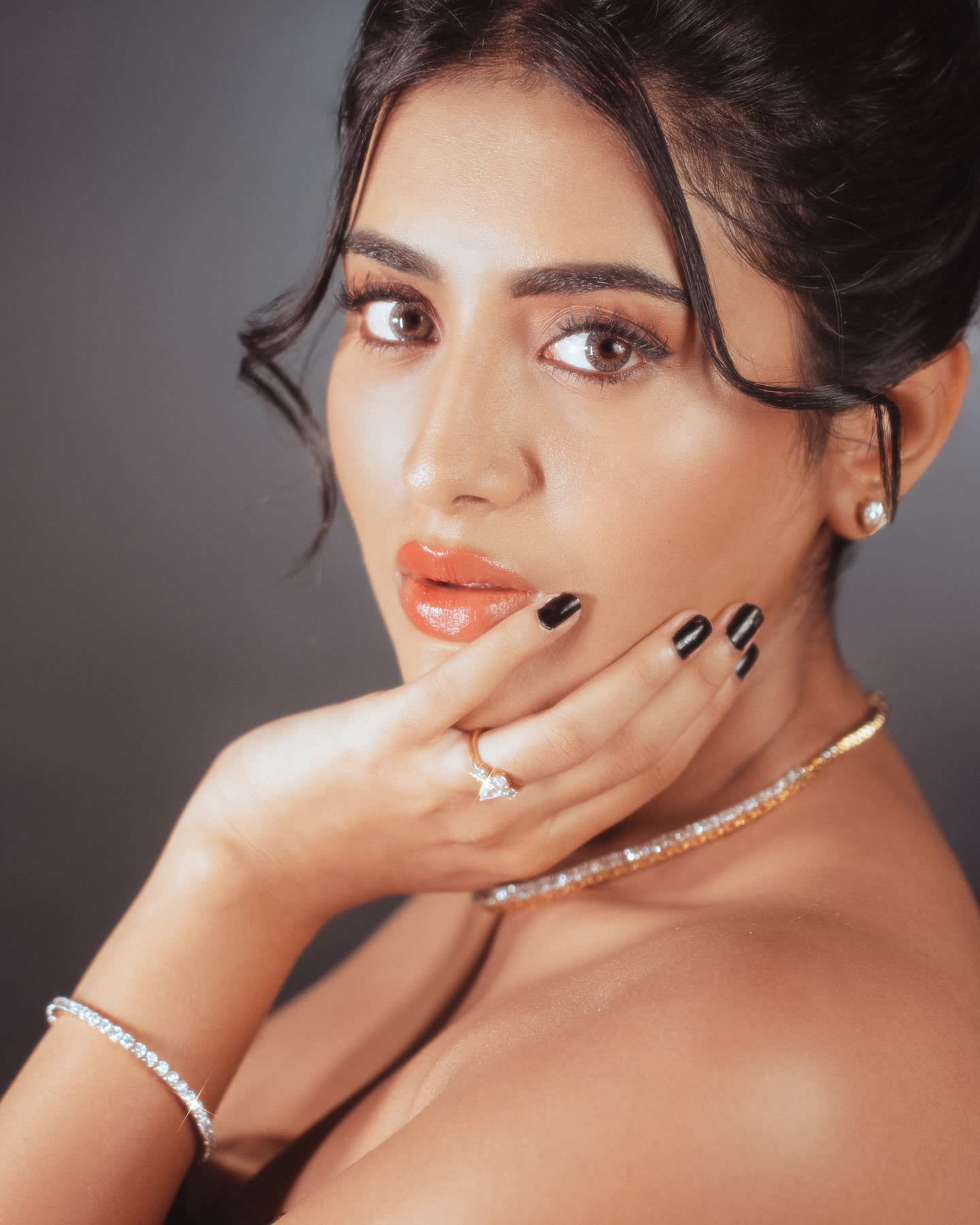 Gy1XO4lbIAAlvIc?format=jpg&name=large