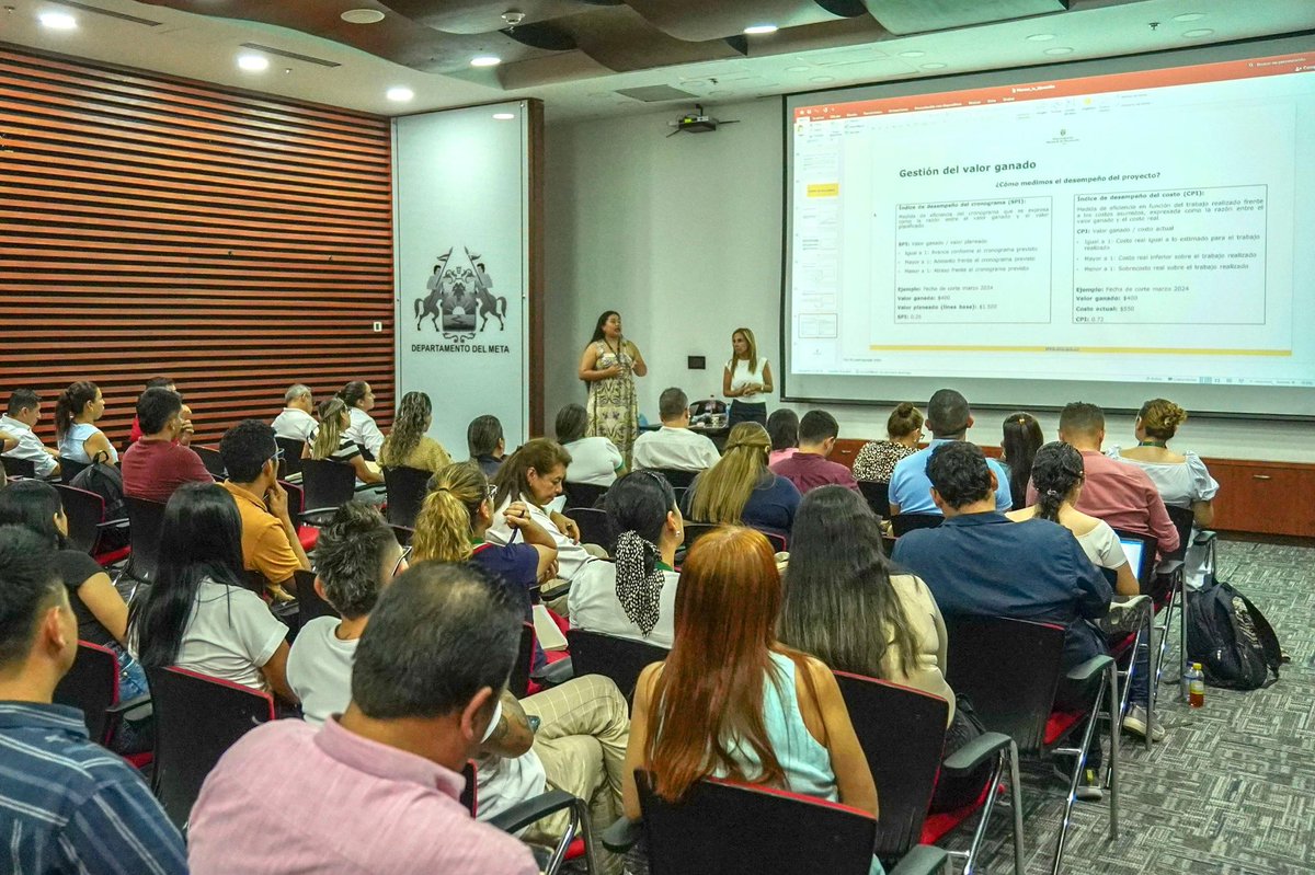 GobMeta's tweet photo. Junto a @DNP_Colombia reunimos a los 29 municipios del Meta para desarrollar estrategias de planeación orientadas a generar indicadores de impacto y soluciones reales para nuestros territorios. https://t.co/Ax4ooLArFG