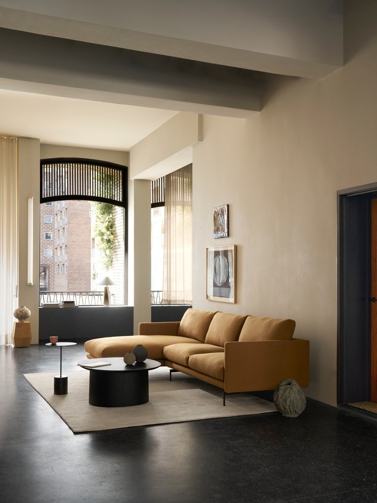 trithouse's tweet image. The Trace Sofa by @wendelbodk offers deep comfort with its sharp exterior and plush interior, blending timeless style with standout character.