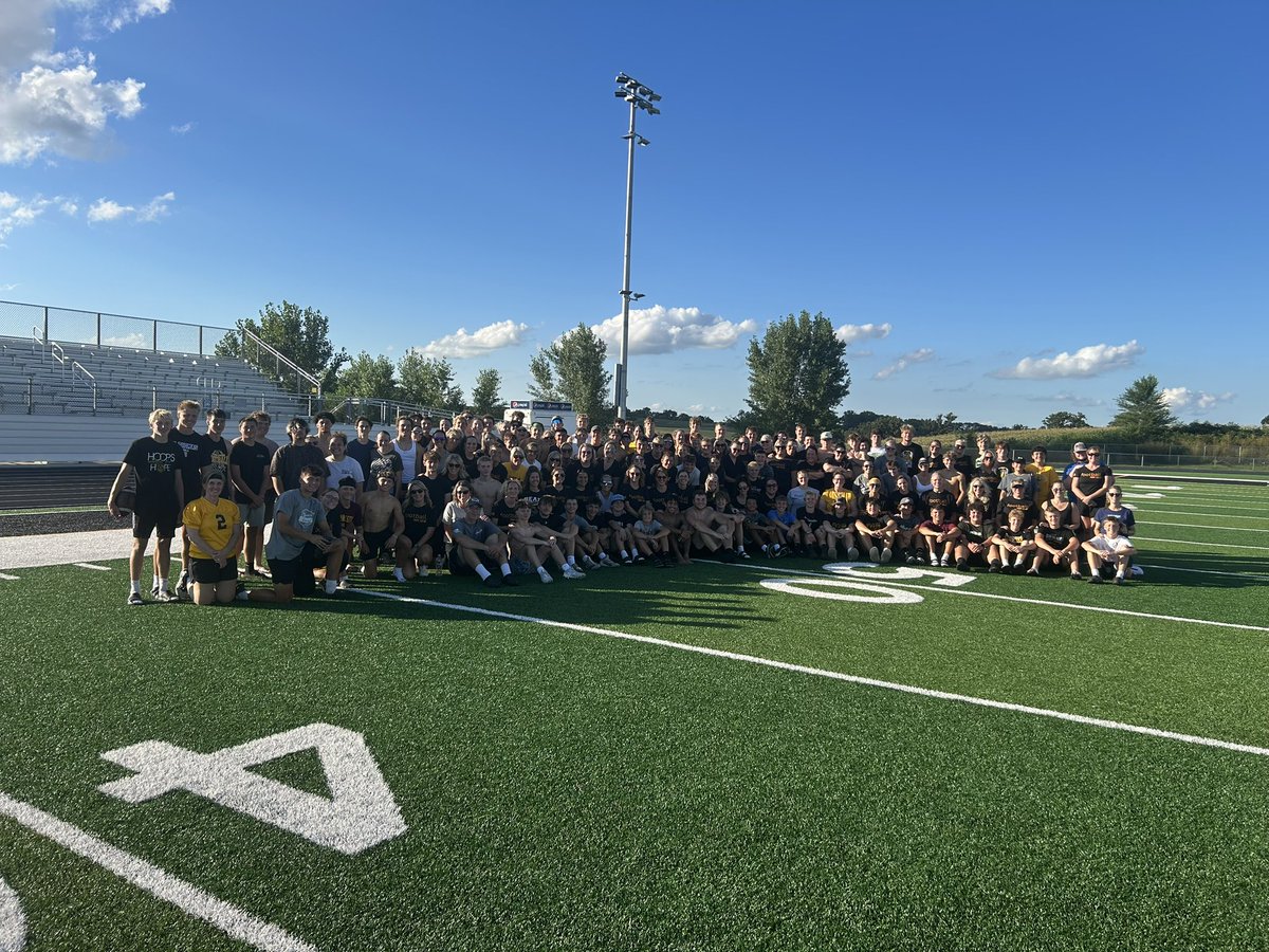 2025 Mom Squad was a huge success!  Thanks for taking time tonight to hang with your sons and learn about what they do on a daily basis at practice.  #JumpInTheBoat🦈