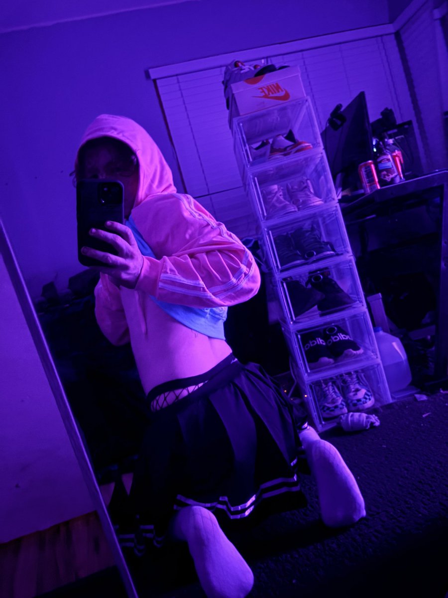 guys I found more silly clothes 

#femboy