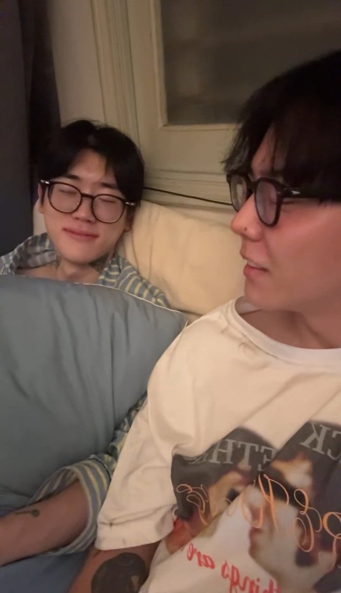 팅팅탱탱 꼬질이 둘 보며 행복한 하루시작