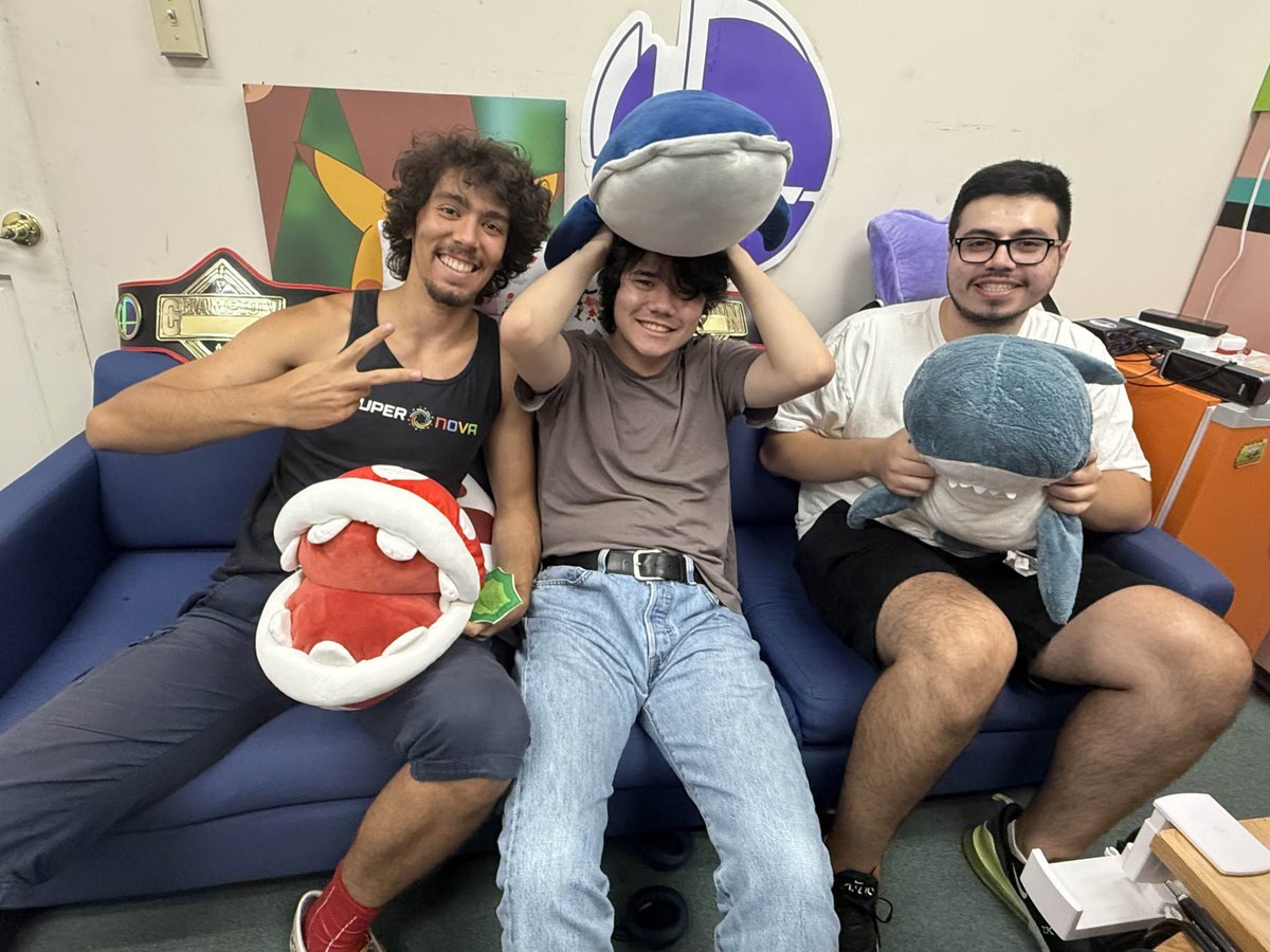 rayhann_ssb's tweet photo. 3ème au Shark Tank! 
La France fait sa place en Amérique 

Trop content d’avoir rencontré la communauté SoCal https://t.co/uGcPtNmmDC