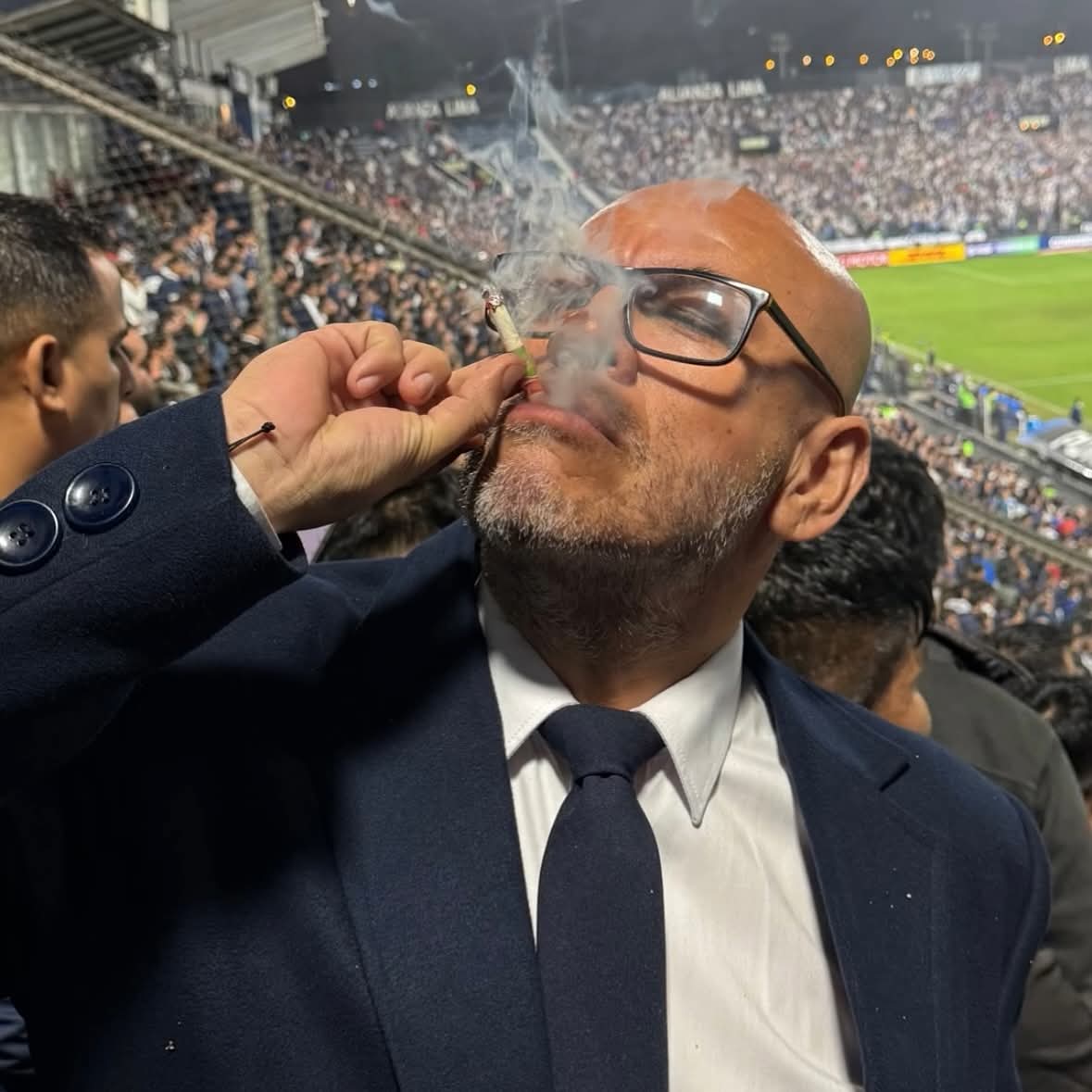 OutOfALContext 1901 tweet media