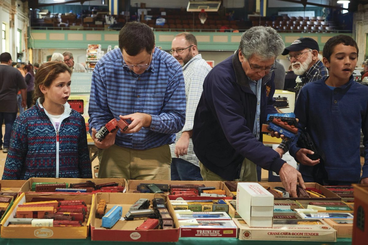 Free time is when people often feel most alive.

Doing what they choose rather than what is required. Adam T. Deen’s photographs show this in many forms, from demolition derbies in the Hudson Valley to an evening swim in the French Riviera.

#DocumentaryPhotography