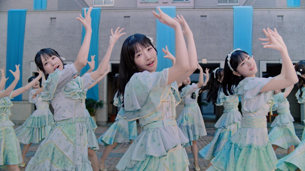 oricon's tweet photo. STU48「傷つくことが青春だ」MV公開❗️
大学キャンパスを舞台に
“青春の痛み”を繊細かつリアルに表現

💬センター高雄さやかコメント
https://t.co/3NlyvOhJwx

 #STU48 #高雄さやか @stu48_official_ https://t.co/SrSDkTPMEw
