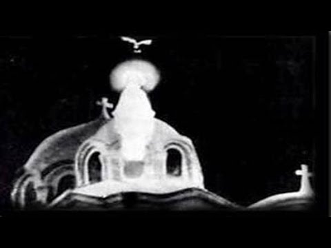 يلا اظهرى يالله طلى بنورك طاله يا ام النور نورى حياتنا