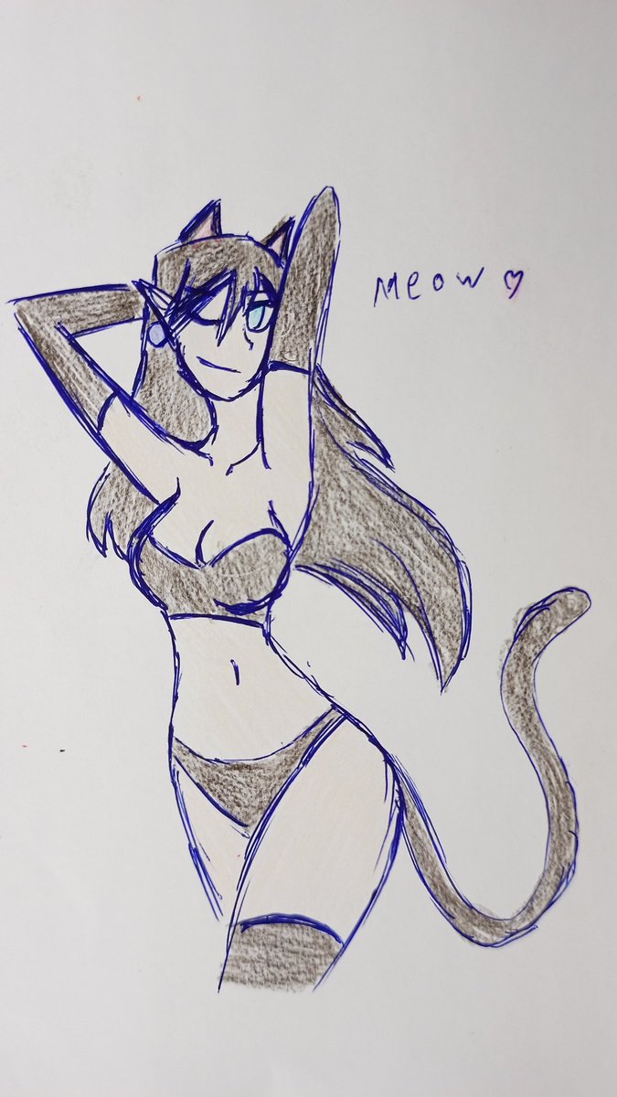 A couple pen doodles I did today between bigger projects, featuring <a href="/spyro59x/">Spyro59x</a> Garnet and <a href="/verororo/">veroro.bsky.social</a> Elissa