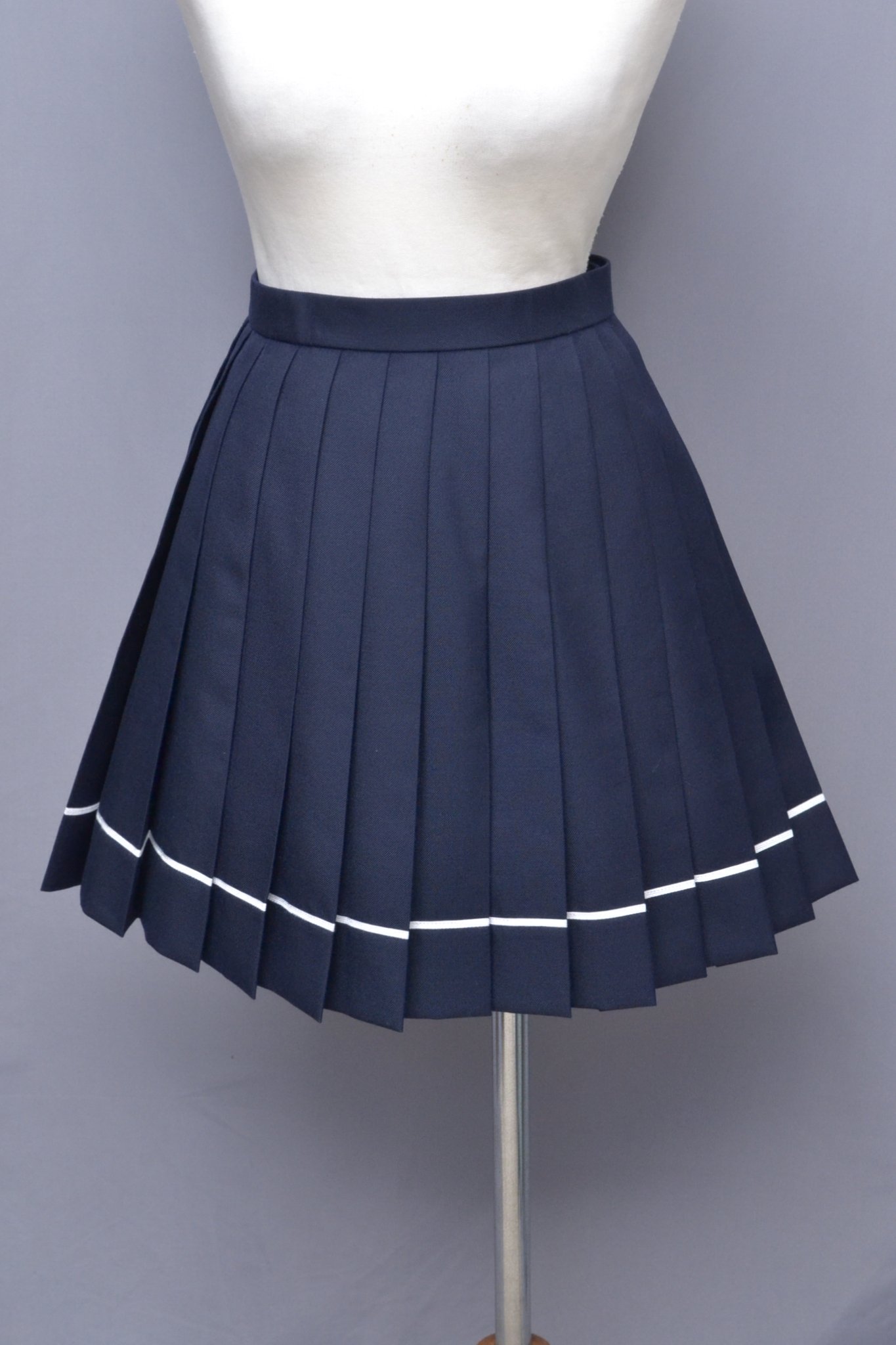 【凛奈】制服　セーラー服　スカート　まとめ売り りすにぃ♂📷🐿 on X: 