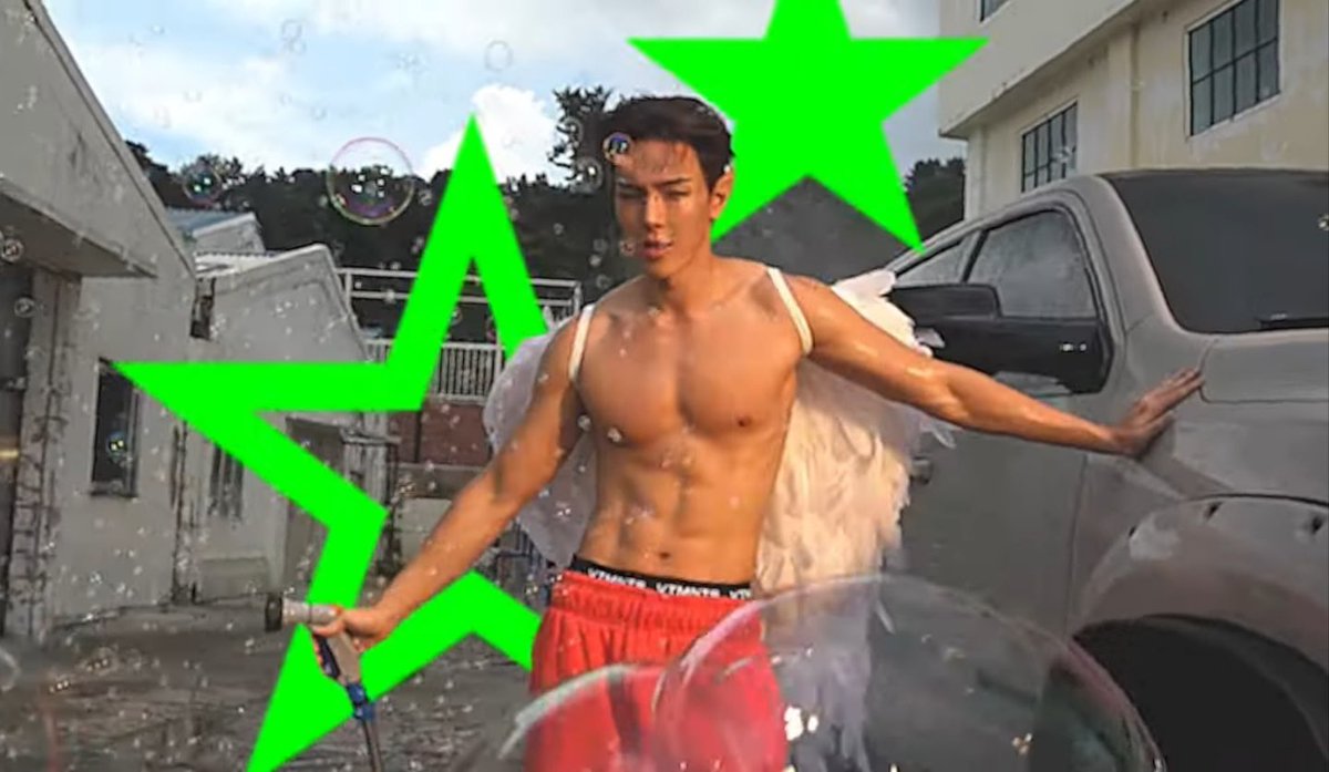 그 누가 너무나도 본격적이시라...(?)
카스쿨이 가고싶어졌.......
혹시 동반입장 양도하는 베베들 계시면
민첩하지 못했던 저를 업어가듀세여....🥹