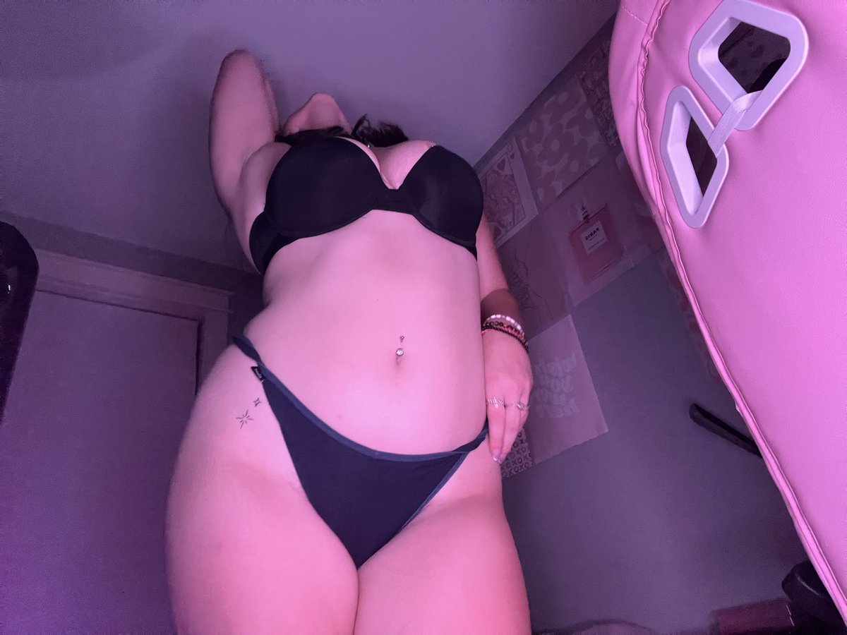 i’m kinda in love with this pic