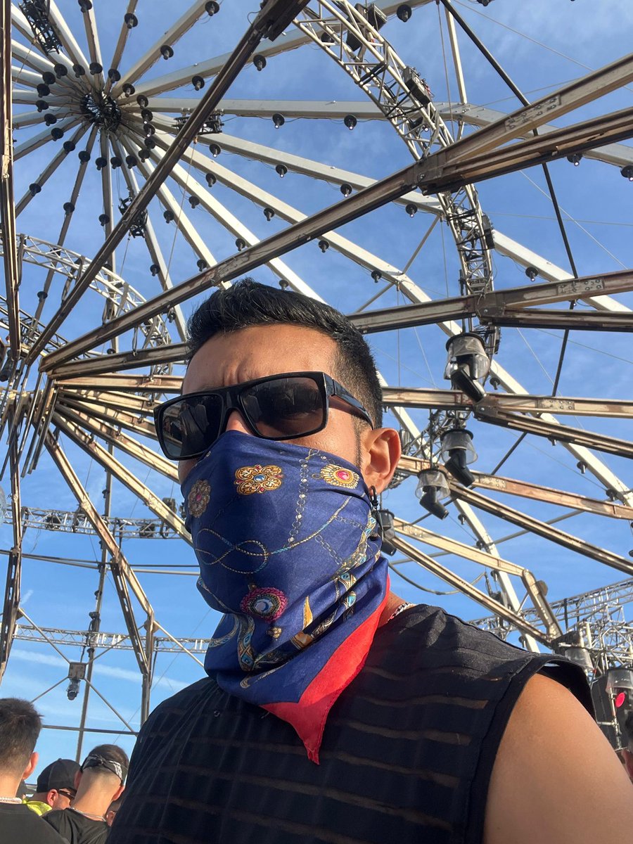 ECM1524's tweet photo. MONEGROS • desert-festival 

Techno en todo su esplendor. 🖤🫶 https://t.co/MqVbbpdYk5