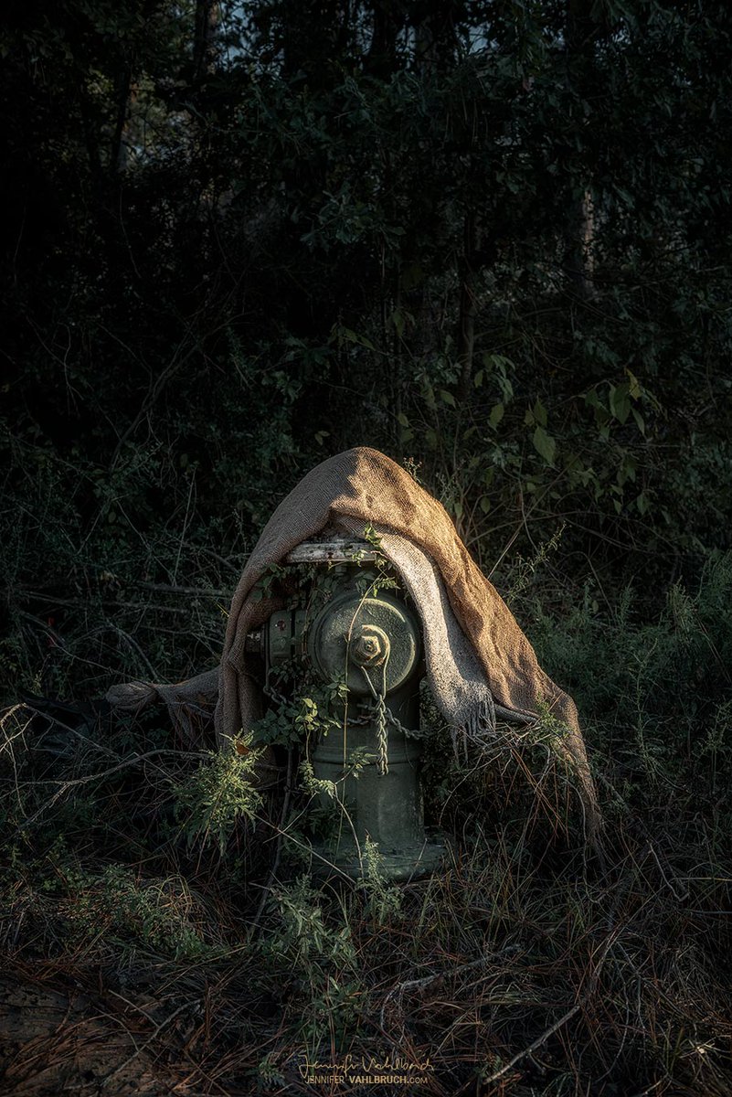 I'm back :)
"The Hydrants" continue their story, in photography and new in paint.  
The saga lives on: The Hydrants in paint "Urban Soul meets Abstraction" … and remember, may the water be with you :)